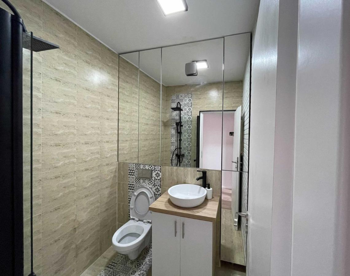 Platinum Luxury Apartment Near Presidential Palace Bucarest Esterno foto
